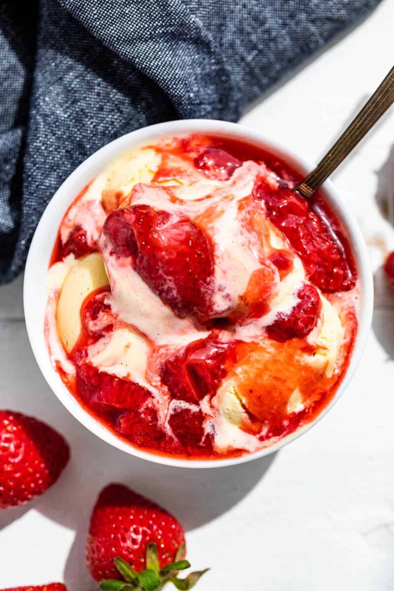 strawberry-compote-get-inspired-everyday-8