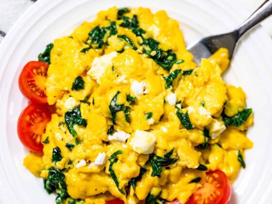 spinach-scrambled-eggs-get-inspired-everyday-5